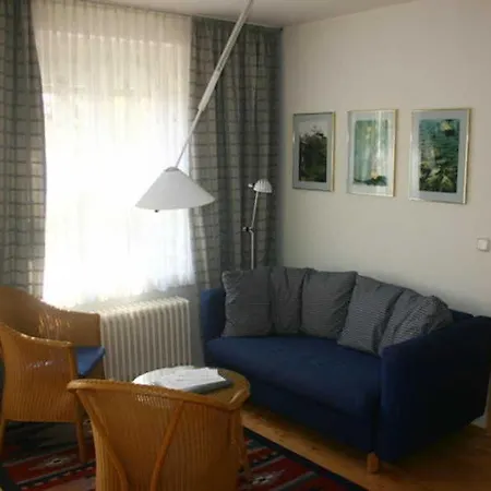 Auf Hiddensee Im Ort 호텔 클로스터