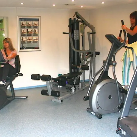 Auf Hiddensee Im Ort 호텔 *