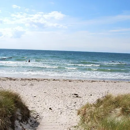 호텔 Auf Hiddensee Im Ort