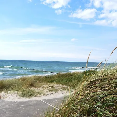 Auf Hiddensee Im Ort 클로스터